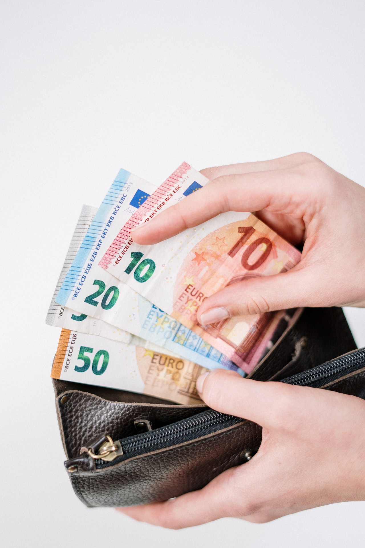 Preparing Your Finances Before a Gap Year (Part 2) - Your Year Away